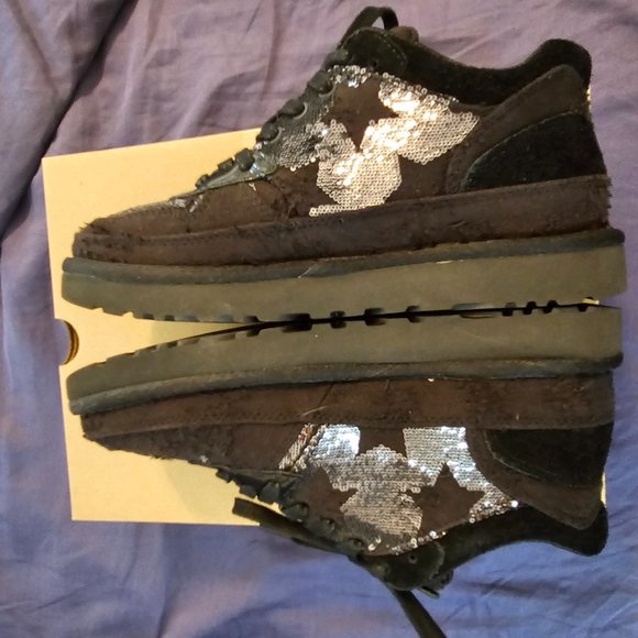 UGG W HIGHLAND SNEAKER WOMEN'S 8 star - Picture 5 of 5